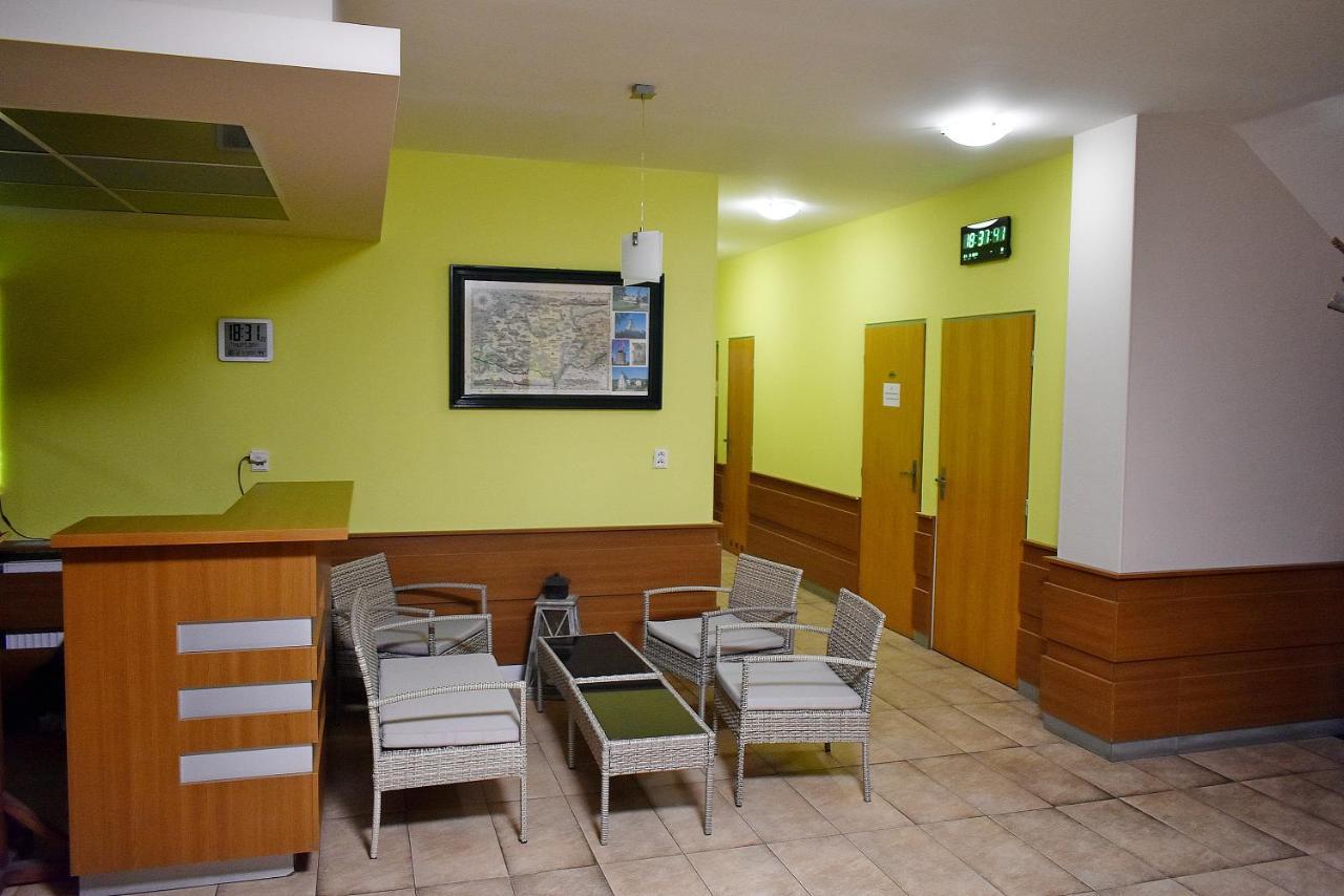 Hotel Vrchovina Подоми Экстерьер фото