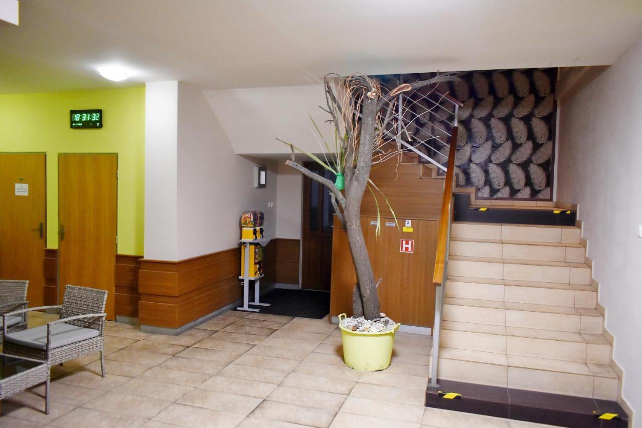 Hotel Vrchovina Подоми Экстерьер фото